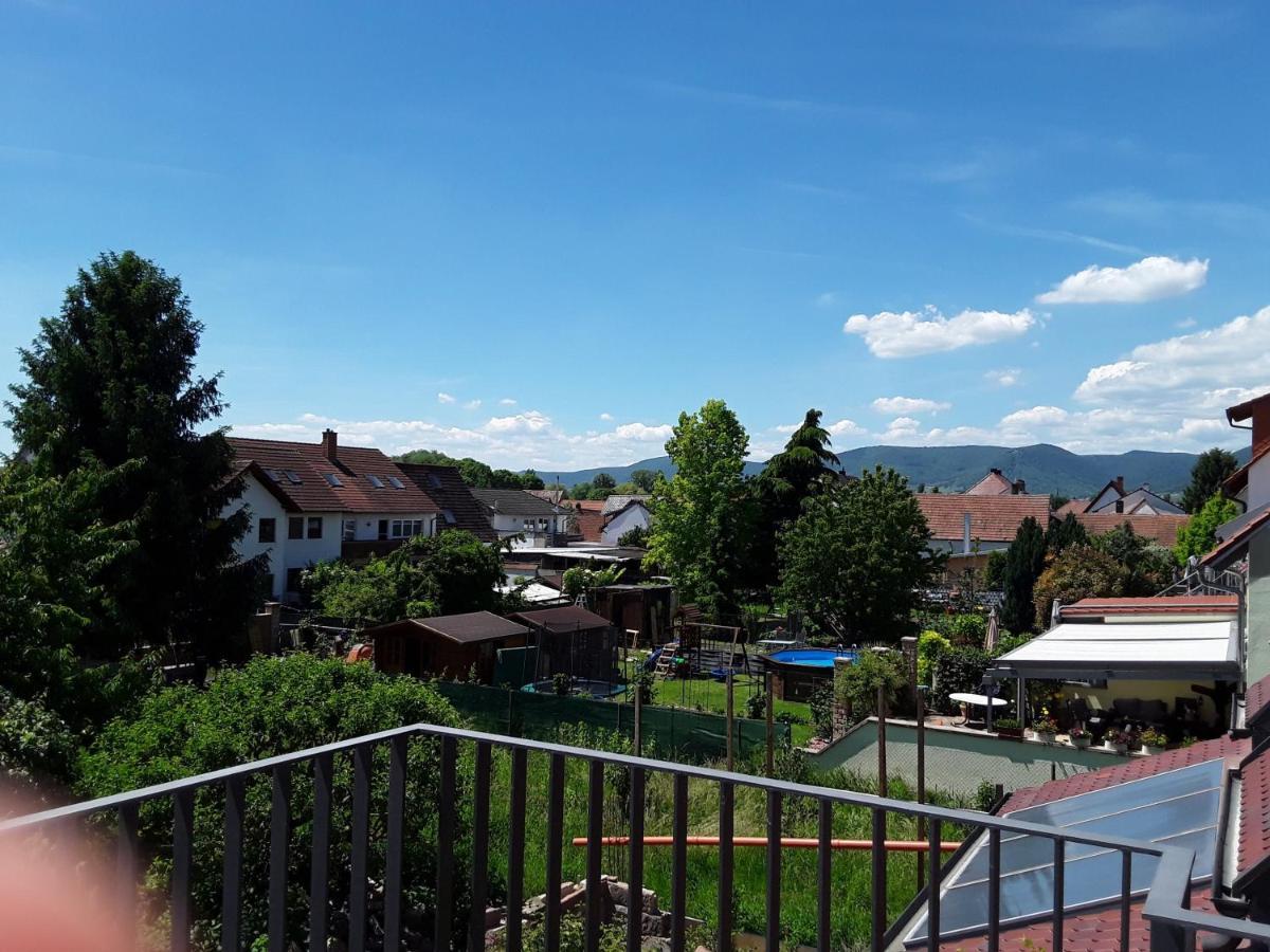 Willkommen In Unserem Kleinen Paradies Venningen Luaran gambar